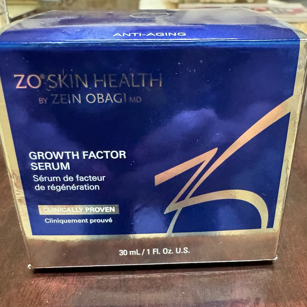 Zo Skin Health Growth Factor Serum - Blue and Silver Packaging 1 oz